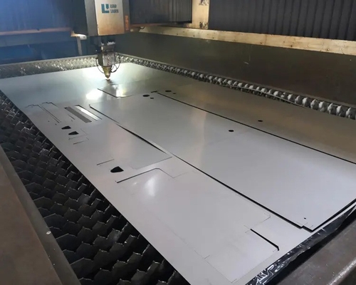 3000w Fiber Laser Cutting Machine Herolaser 6025 Series 1060nm-1070nm